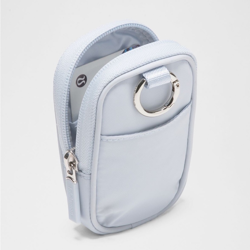 Lululemon Athletica Light Blue Key & Card Holder - Picture 3 of 7